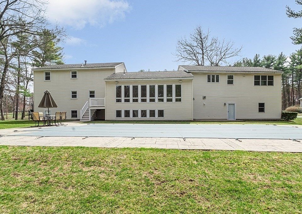 9 Daniel Finn Cir, Billerica, MA 01821 Zillow