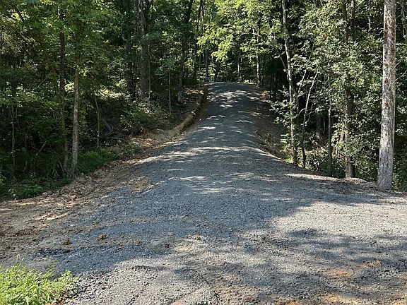 2nd image of 296 County Rd