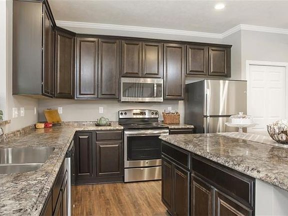 2nd image of 107 Chesterfield Dr