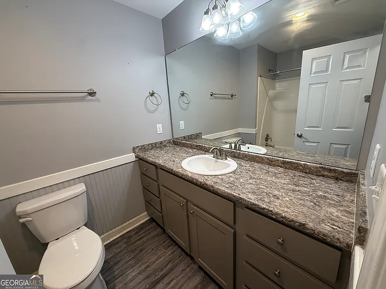 136 Trinity Rd — Photo 30
