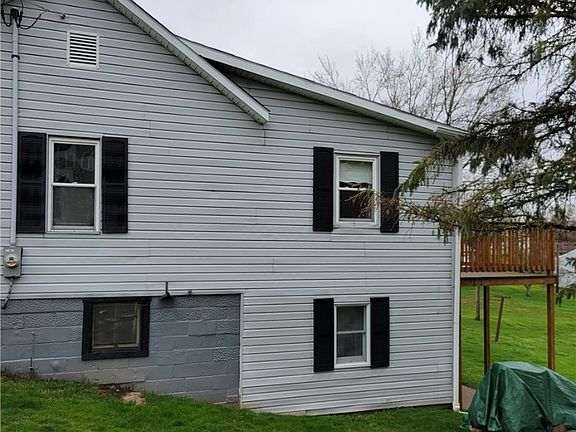 5th image of 300 E Church St