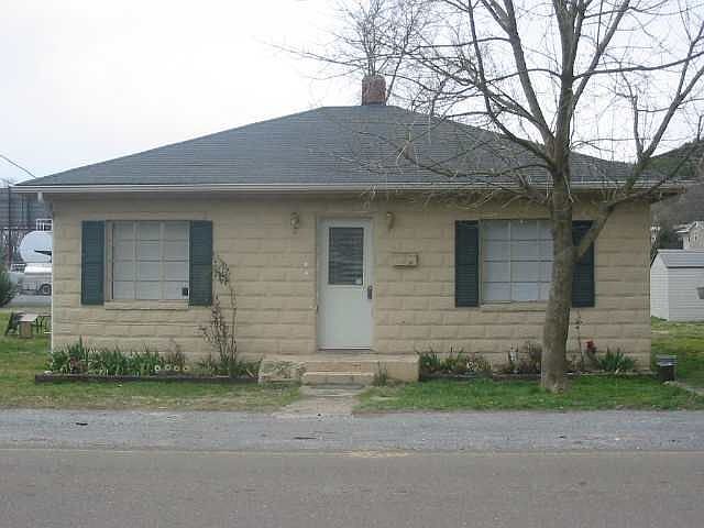 2nd image of 263 Illinois Ave
