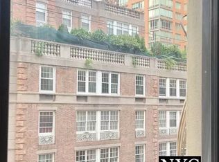 220 E 52nd St APT 5A, New York, NY 10022