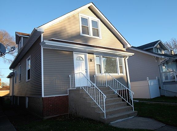 2nd image of 2641 N Mont Clare Ave
