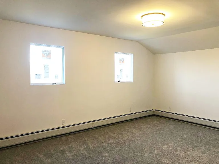 500 Holdridge Ave — Photo 6