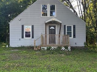 402 Benton St, Richmond, MO 64085