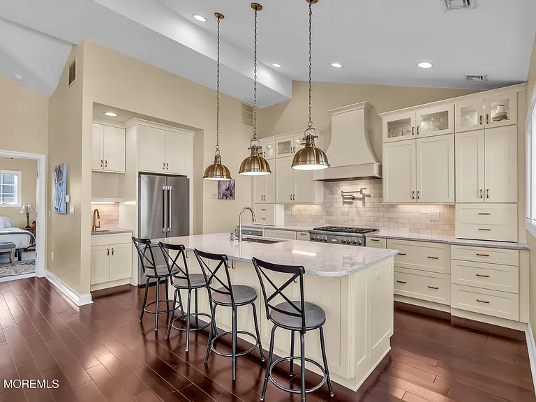 2 Tradewinds Ln — Photo 18