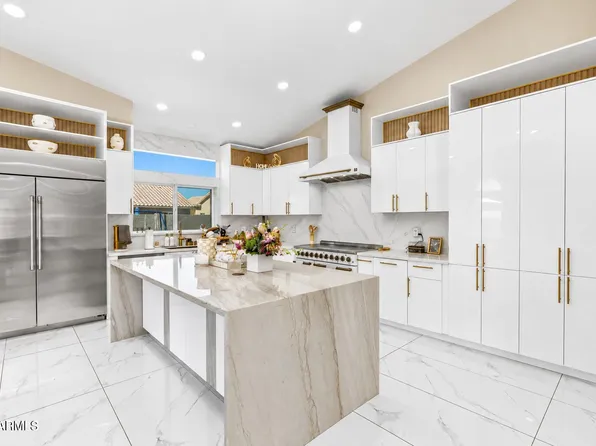 1732 W COMMERCE Avenue, Gilbert, AZ 85233