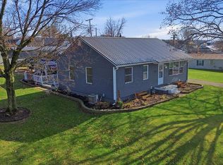 204 S Richards St, Danville, OH 43014