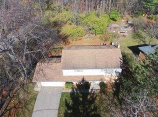 403 Pine Brae Dr, Ann Arbor, MI 48105