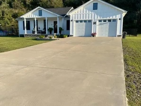 547 Stonehenge Dr, Pikeville, KY 41501