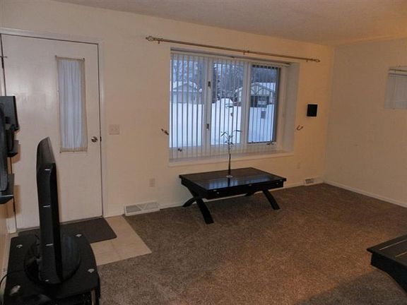 2nd image of 3294 Sandcrest St SW