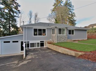 1460 Kingwood Ave, Coos Bay, OR 97420