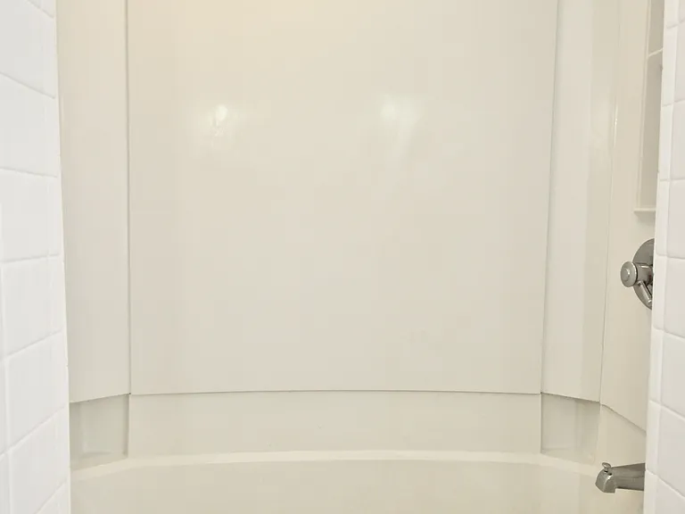 732 Yarmouth St #A — Photo 16