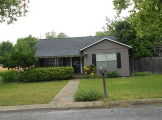 518 Josephine St, Kerrville, TX 78028