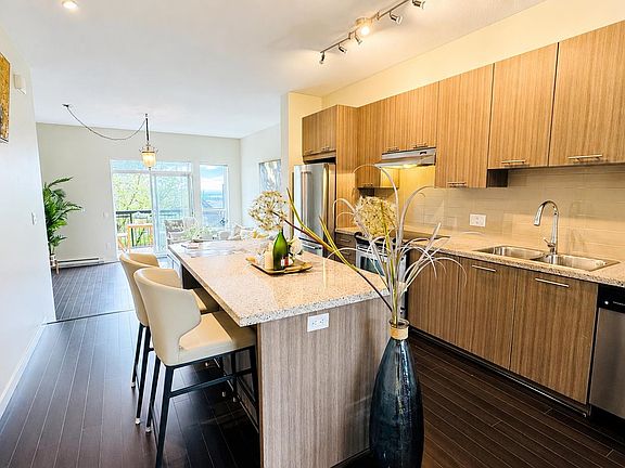 5th image of 1305 Soball St #34