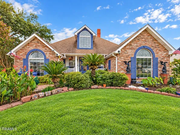 476 Nona St, Breaux Bridge, LA 70517
