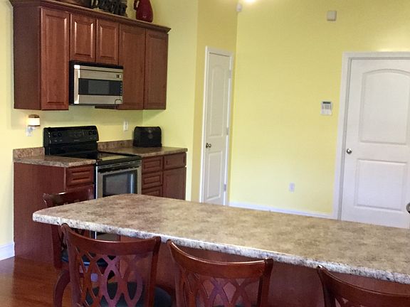 3rd image of 326 Kensington Dr