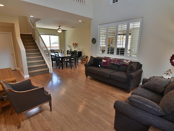 2nd image of 13793 Sunshine Terrace St