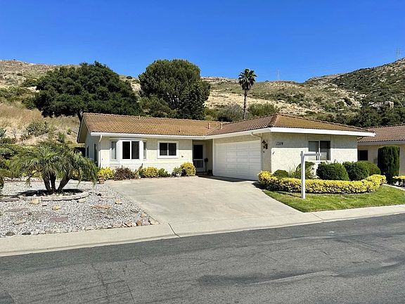 2nd image of 1208 San Como Ln