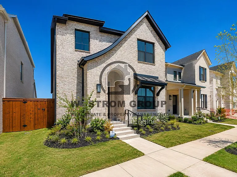 320 Walker Pkwy — Photo 2