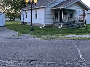 416 Hope Ave, Columbus, IN 47201