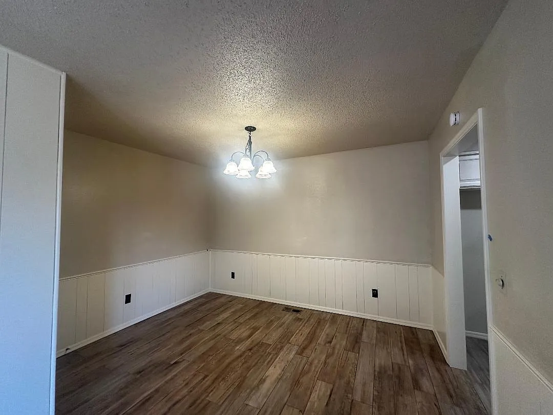 3 bed, 1439 sqft, $1,350 — Photo 4