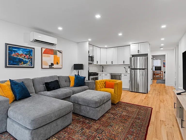 1217 Jefferson Ave #1 — Photo 8