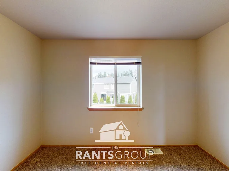 6428 Candace Ct SE — Photo 17