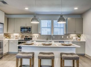 13601 Greystone Dr, Farmers Branch, TX 75244