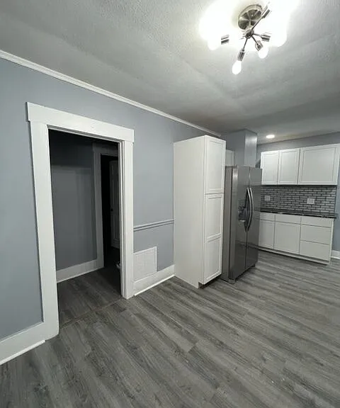 216 Bassett St #11 — Photo 6