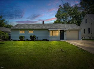 152 Paul St, Bedford, OH 44146