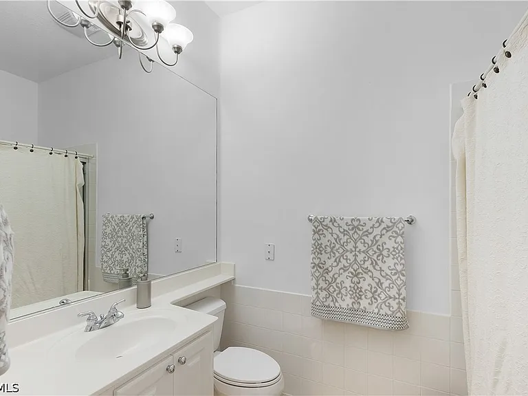 7983 Valentina Ct — Photo 34