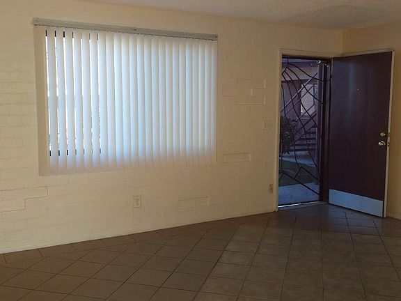 3rd image of 3322 N Winstel Blvd APT G