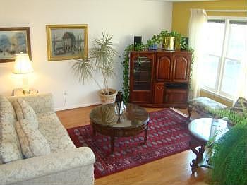 3rd image of 12749 Sidney Way