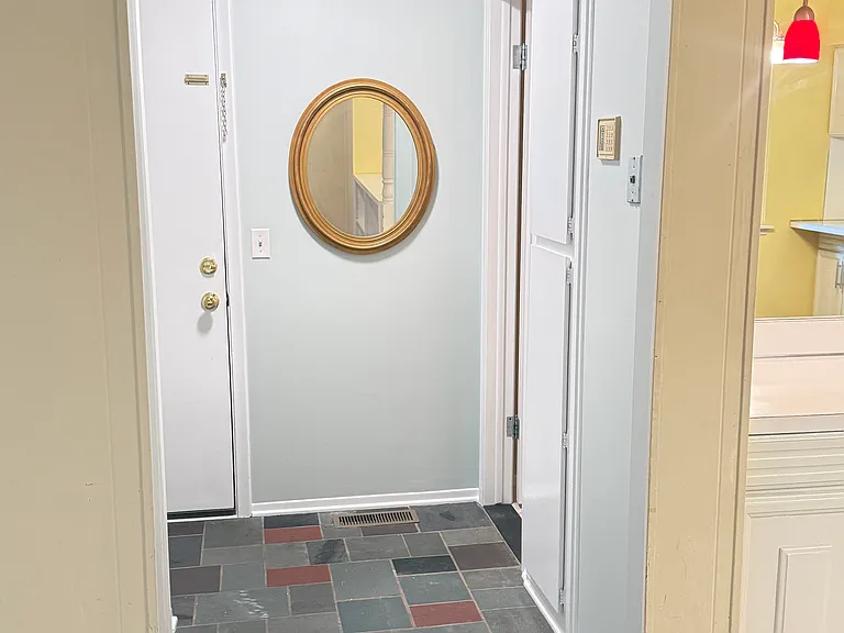 3163 Plymouth Rd — Photo 34