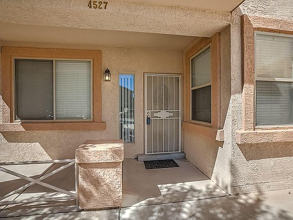 4th image of 4527 Los Valles Dr NW