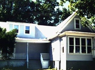 63 Camden St, Fairfield, CT 06432