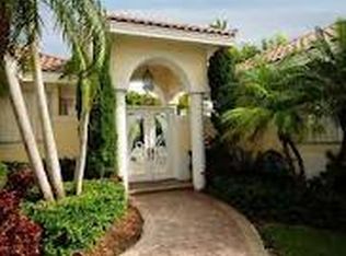 204 N Lake Dr, Lantana, FL 33462