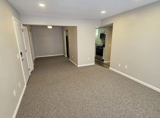 301 W 15th St APT C4, Rock Falls, IL 61071