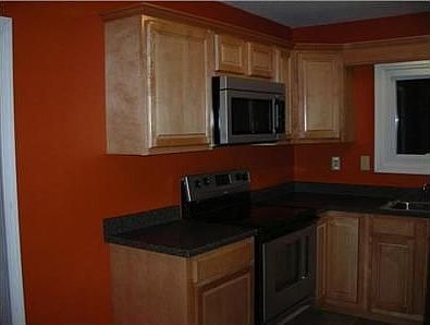 5th image of 35 Walker St
