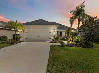 10933 Blue Magnolia Ln, Parrish, FL 34219