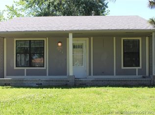 1028 E 144th St, Glenpool, OK 74033