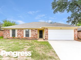 3012 Creekwood Ln, Fort Worth, TX 76123