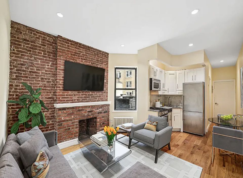 1st image of 162 E 82nd St APT 4D