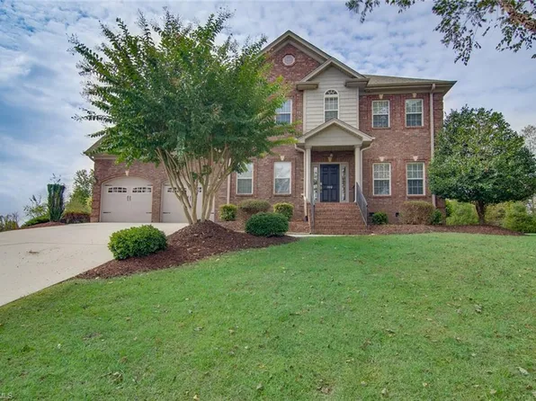 100 Panther Creek Ct, Winston Salem, NC 27107