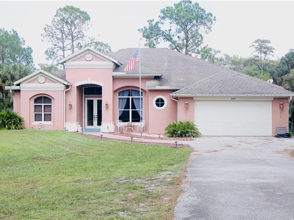 2621 Golden Gate Blvd, Naples, FL 34120