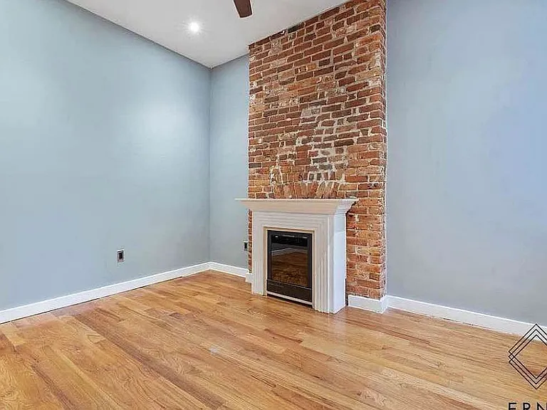 913 Saint Johns Pl #2R — Photo 6