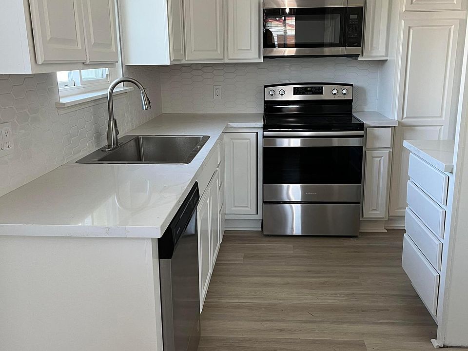 1st image of 520 E Chalynn Cir Unit B