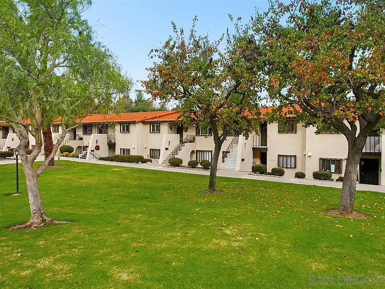 12178 Rancho Bernardo Rd #B — Photo 18
